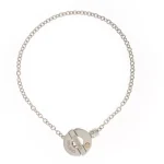 Catena con chiusura con castone oro 18 kt. e diamante